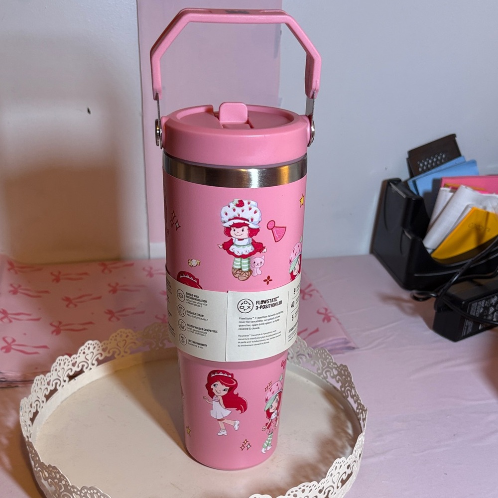 NEW 🩷🩷Stanley Pink Quencher H2.0 Tumbler with Princess Design - Picture 5 of 8
